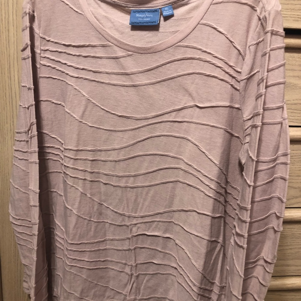 Long sleeve ruffled tee
